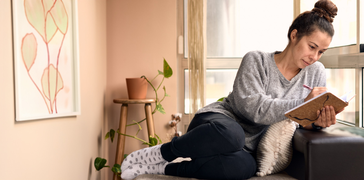 Dealing with loneliness - relationships, social activities, expats, and ...